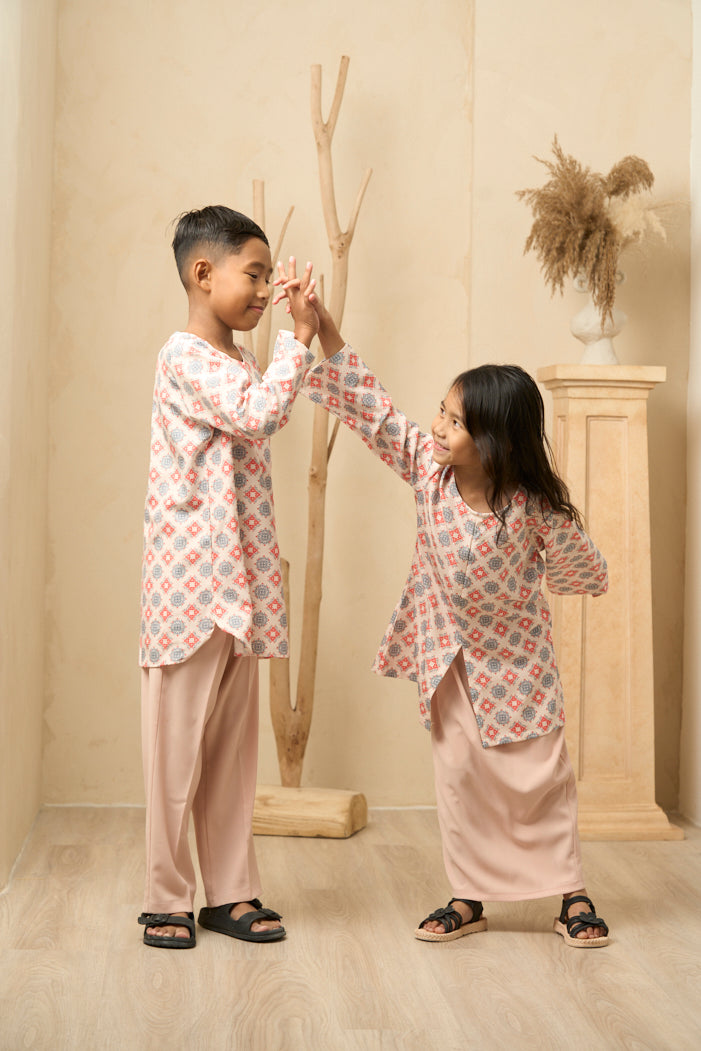 PUJAAN Pink | Boys